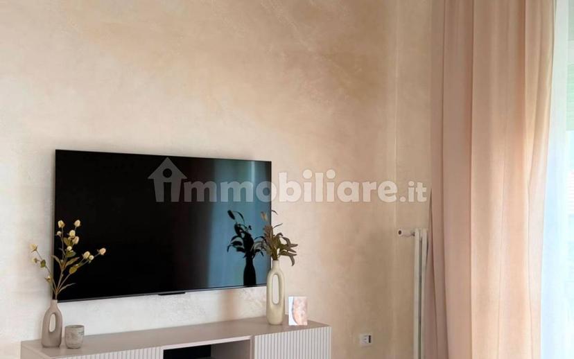 Trilocale ottimo stato, quarto piano, Regina Pacis, Reggio Emilia — foto 3 di 28
