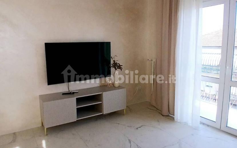 Trilocale ottimo stato, quarto piano, Regina Pacis, Reggio Emilia — foto 15 di 28