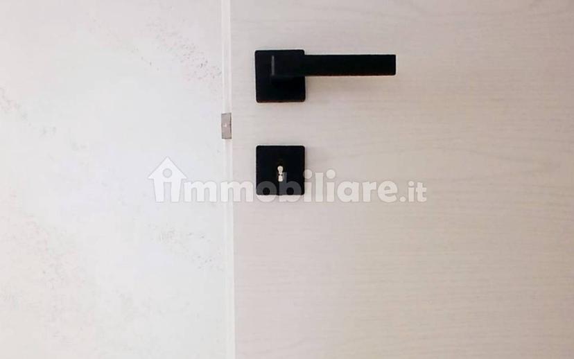 Trilocale ottimo stato, quarto piano, Regina Pacis, Reggio Emilia — foto 17 di 28
