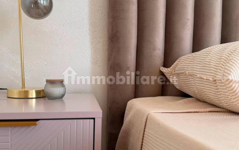 Trilocale ottimo stato, quarto piano, Regina Pacis, Reggio Emilia — foto 2 di 28