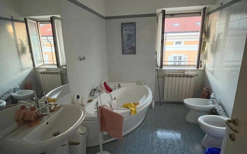 Appartamento via Della Pieta' 29, Largo Barriera - Ospedale Maggiore, Trieste — foto 9 di 13