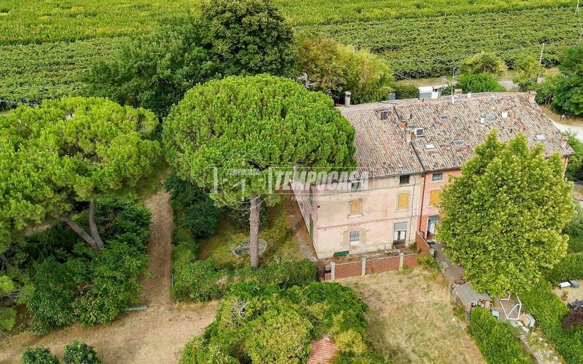 Terratetto unifamiliare via Sarna 111, Faenza — foto 10 di 49