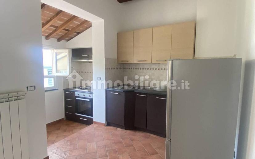 Trilocale via San Leonardo snc, Piazza Anfiteatro - Torre Guinigi, Lucca — foto 10 di 13