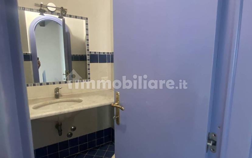 Trilocale via San Leonardo snc, Piazza Anfiteatro - Torre Guinigi, Lucca — foto 2 di 13