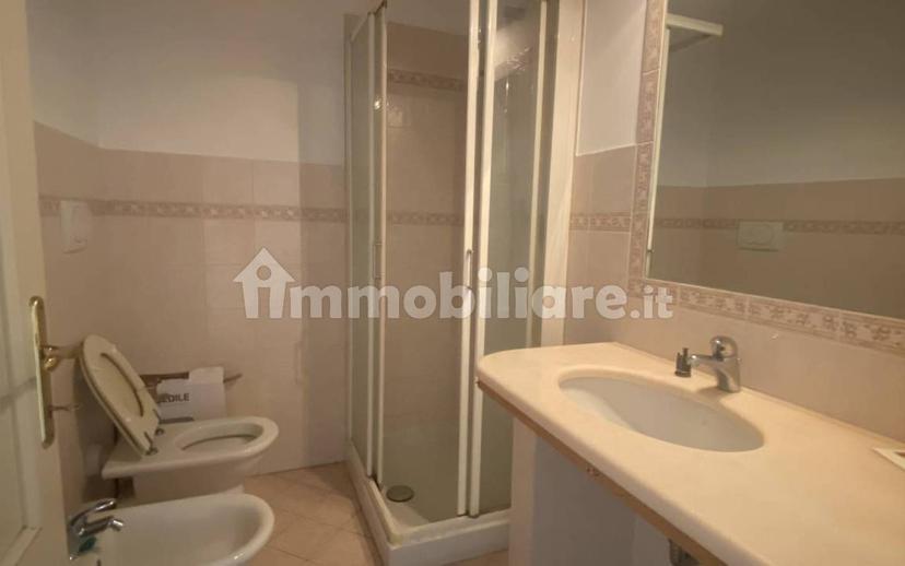 Trilocale via San Leonardo snc, Piazza Anfiteatro - Torre Guinigi, Lucca — foto 9 di 13