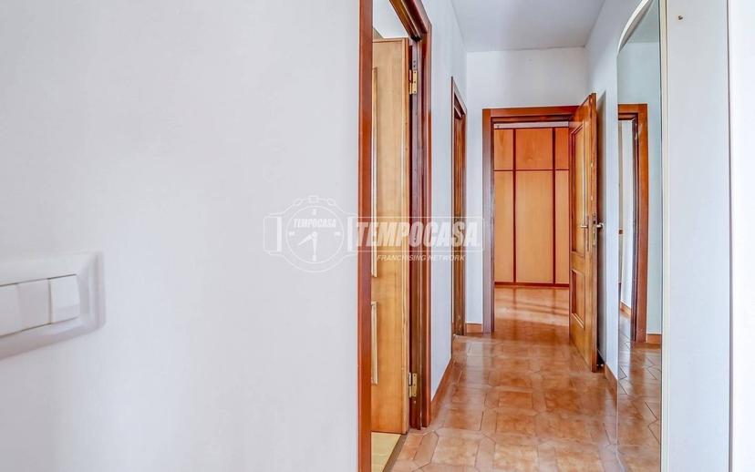 Trilocale via Alessandro Manzoni 22, Centro, Luino — foto 11 di 20