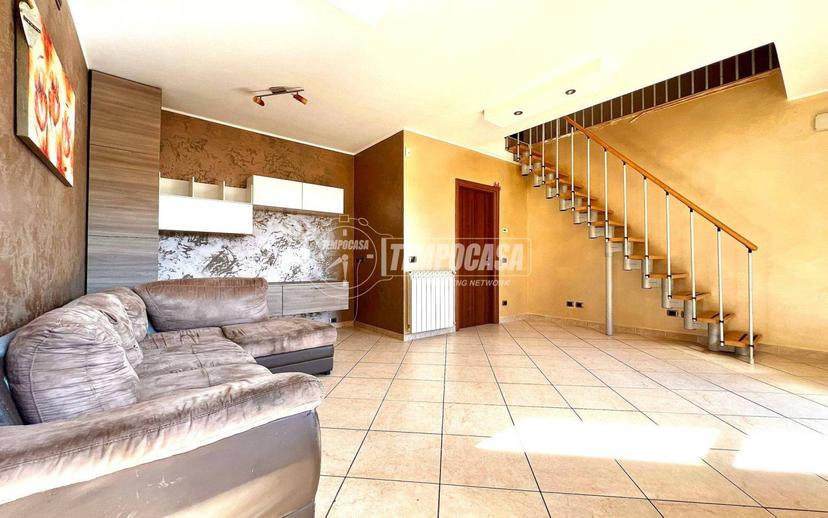 Trilocale via Novara 20, Centro, Lonate Pozzolo — foto 13 di 30