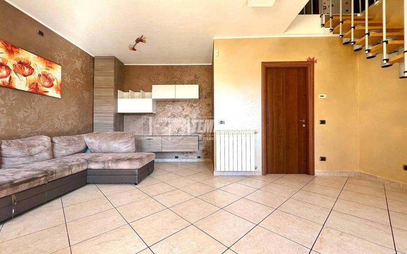 Trilocale via Novara 20, Centro, Lonate Pozzolo — foto 12 di 30