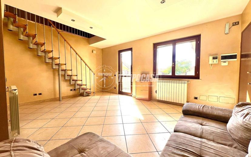 Trilocale via Novara 20, Centro, Lonate Pozzolo — foto 29 di 30
