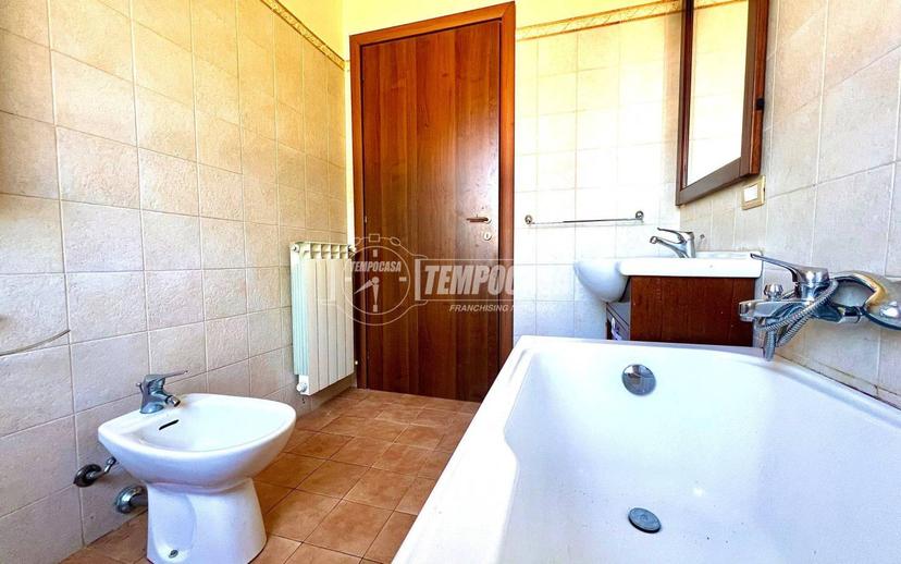 Trilocale via Novara 20, Centro, Lonate Pozzolo — foto 23 di 30