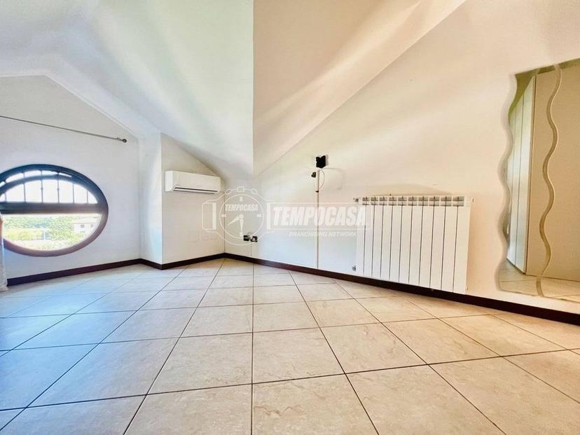 Trilocale via Novara 20, Centro, Lonate Pozzolo — foto 11 di 30