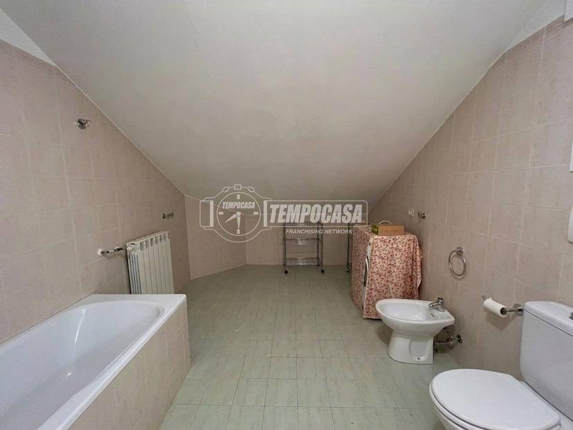 Trilocale via Novara 20, Centro, Lonate Pozzolo — foto 14 di 30
