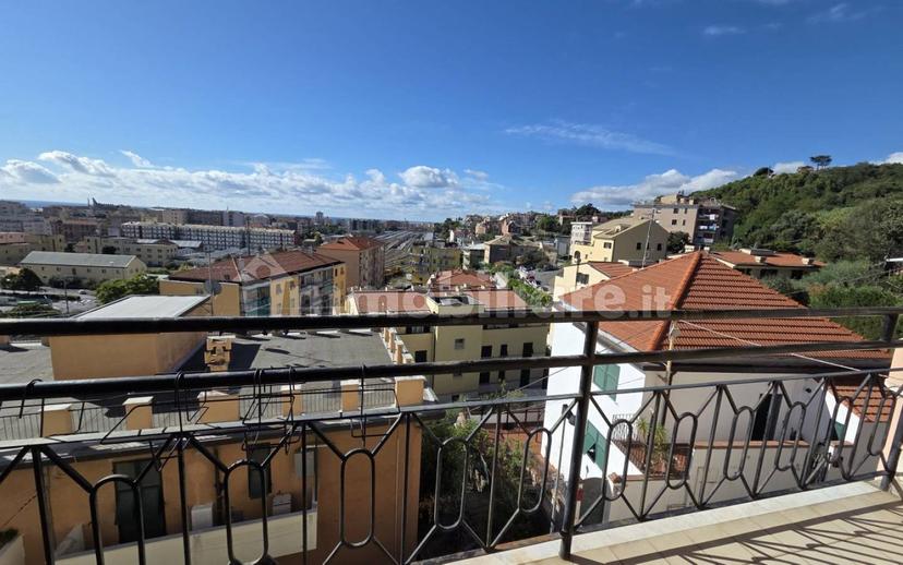 Appartamento via nostra signora degli angeli, Oltreletimbro, Santa Rita, Savona — foto 2 di 20
