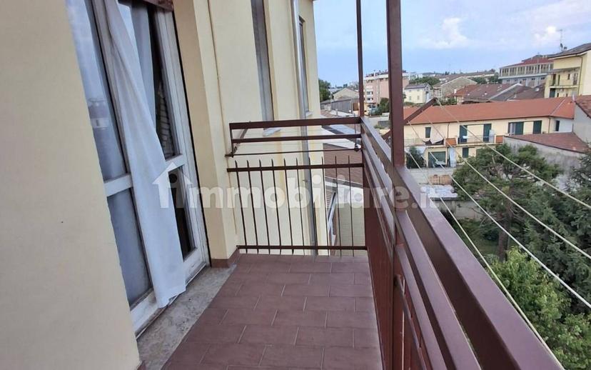 Trilocale via Benedetto Odescalchi, Sant'Antonio, Novara — foto 17 di 25