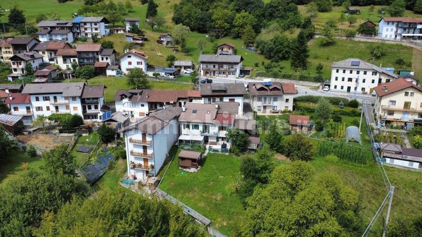 Villa a schiera via Pezzè, Pezzé, Lamon — foto 7 di 27