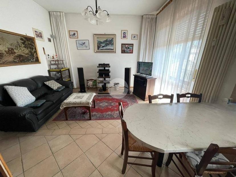 Trilocale via XII Settembre 33, Centro, Valenza — foto 8 di 20