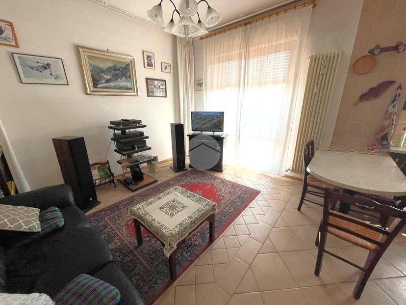 Trilocale via XII Settembre 33, Centro, Valenza — foto 15 di 20