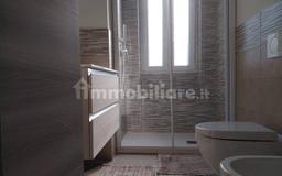 Bilocale buono stato, piano terra, Centro, Binago