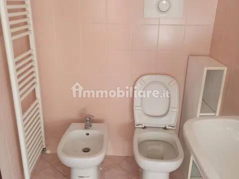 Bilocale via Giuseppe Tettamanti, 5, Piazza Santa Maria, Busto Arsizio — foto 2 di 10