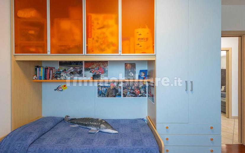 Trilocale Nino Bixio 170, Centro, Caronno Pertusella — foto 19 di 31