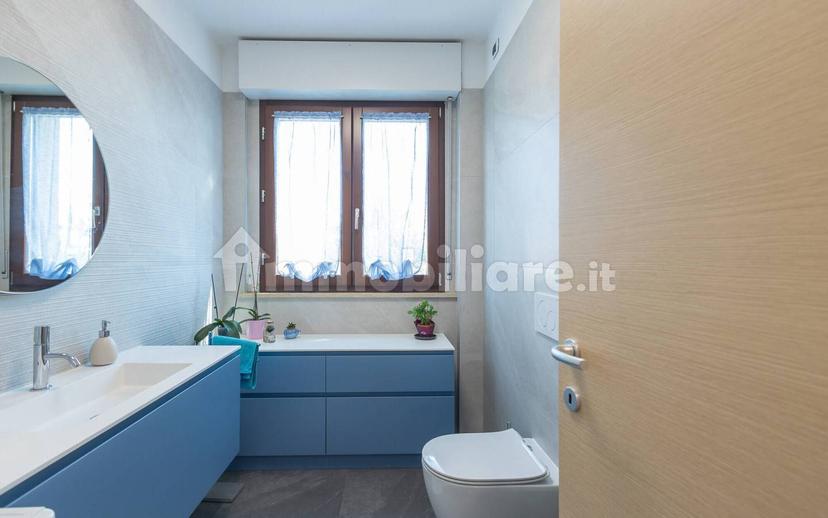 Trilocale Nino Bixio 170, Centro, Caronno Pertusella — foto 29 di 31