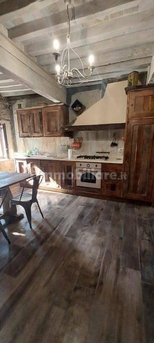 Appartamento via Cerezzola, Cerezzola, Canossa — foto 25 di 39