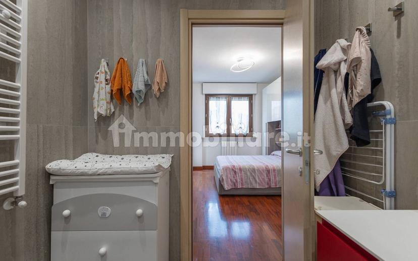 Trilocale Nino Bixio 170, Centro, Caronno Pertusella — foto 21 di 31