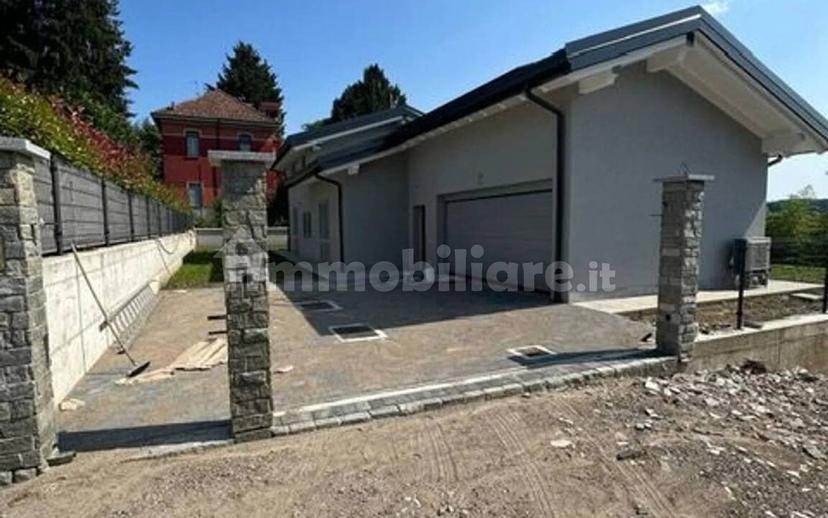 Villa unifamiliare via San Martino, 5, Centro, Angera — foto 2 di 32