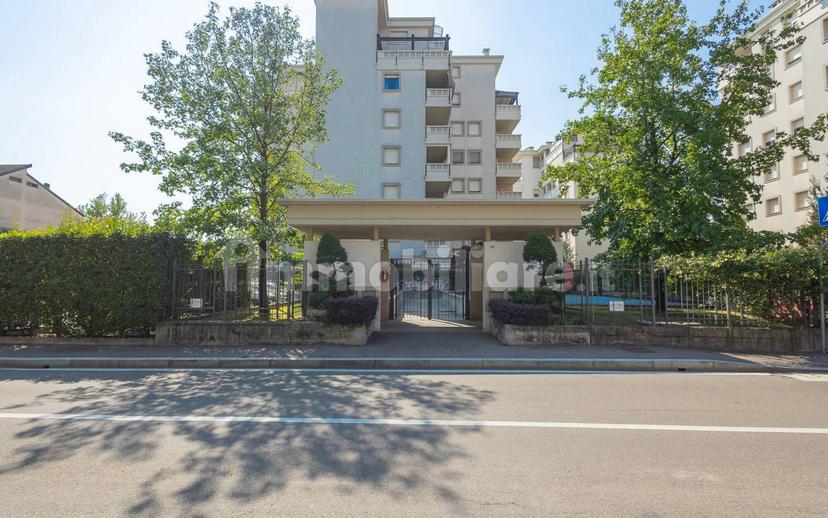 Trilocale Nino Bixio 170, Centro, Caronno Pertusella — foto 12 di 31