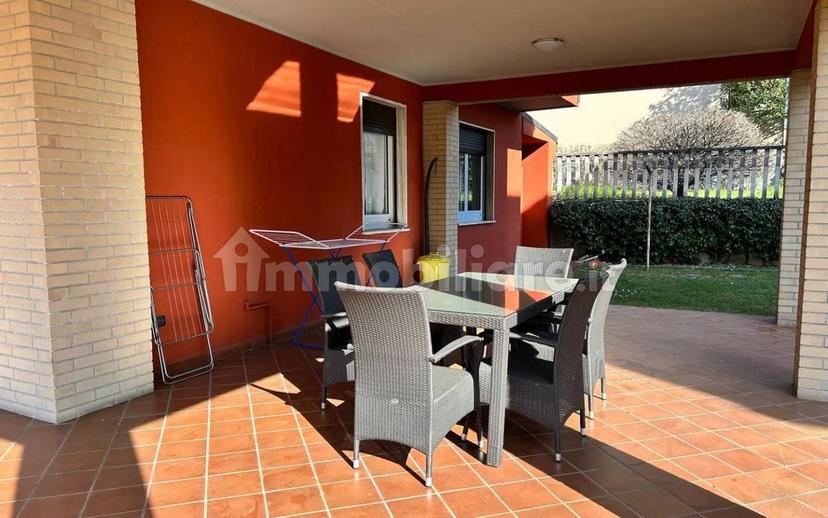 Villa unifamiliare via Montello, 55, Sesto Calende — foto 11 di 48
