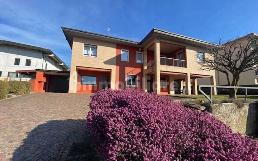 Villa unifamiliare via Montello, 55, Sesto Calende — foto 3 di 48