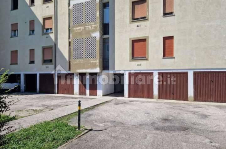 Appartamento via Lago di Toblino, 12, Laghetto, Vicenza — foto 5 di 9