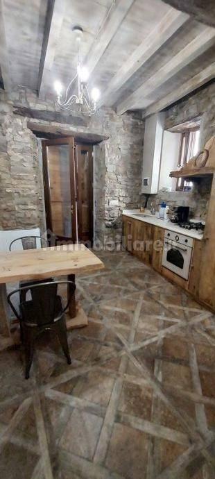Appartamento via Cerezzola, Cerezzola, Canossa
