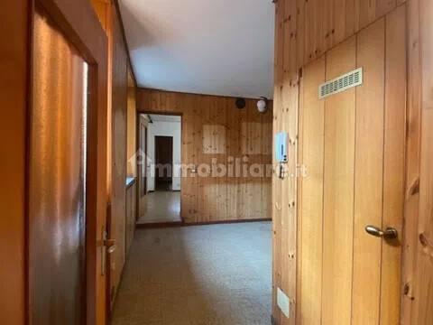 Appartamento via Don Giovanni Minzoni, 25, Centro, Castelletto Sopra Ticino — foto 13 di 25