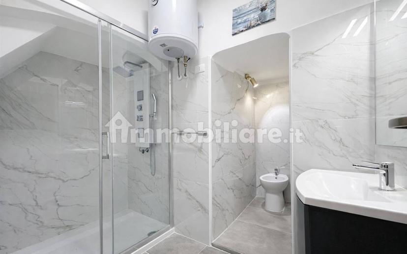Trilocale Vico Leopoldo Bignone 19, Pra', Genova — foto 3 di 13