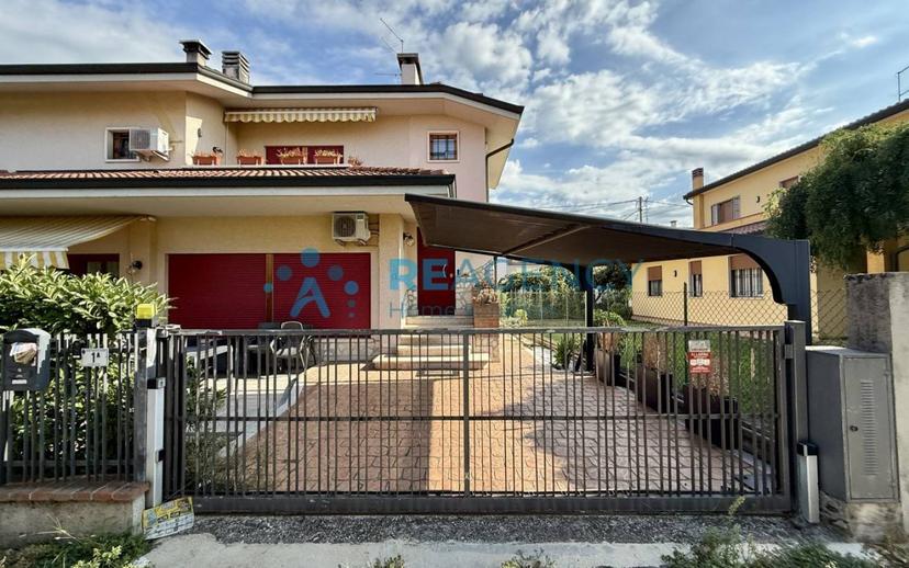 Trilocale via Nazario Sauro, 1, Montecchio Maggiore Alte Ceccato, Montecchio Maggiore — foto 4 di 22
