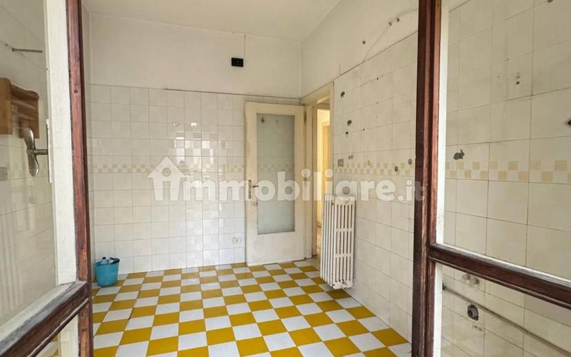 Trilocale via 20 Settembre 3, Borgo, Taranto — foto 17 di 21