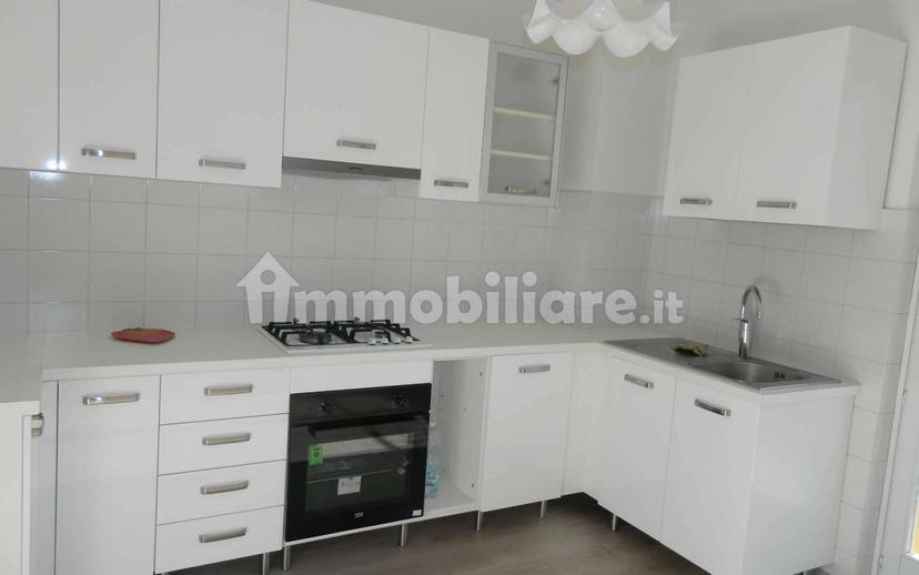 Trilocale via Trieste 88, Centro, Sondrio — foto 17 di 20