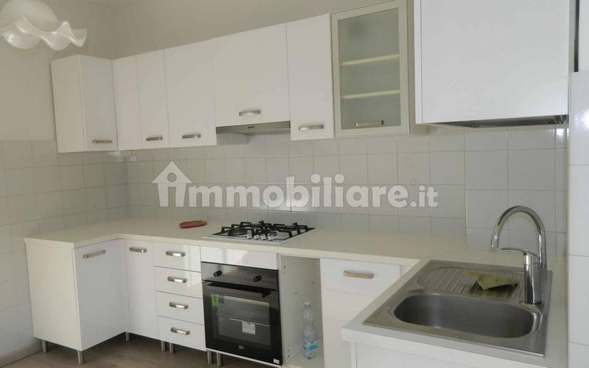 Trilocale via Trieste 88, Centro, Sondrio — foto 18 di 20