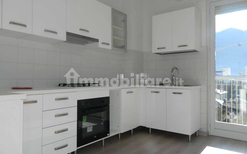Trilocale via Trieste 88, Centro, Sondrio — foto 5 di 20