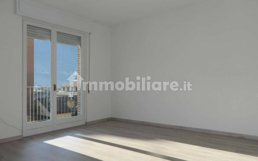 Trilocale via Trieste 88, Centro, Sondrio — foto 4 di 20