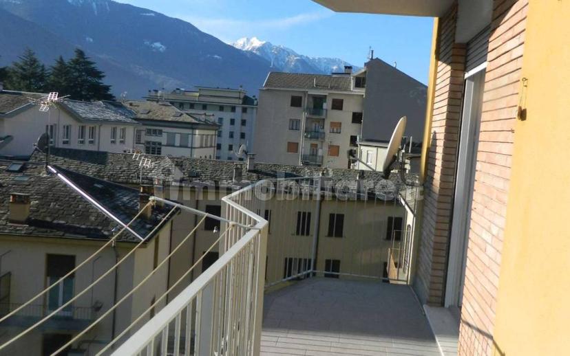 Trilocale via Trieste 88, Centro, Sondrio — foto 10 di 20