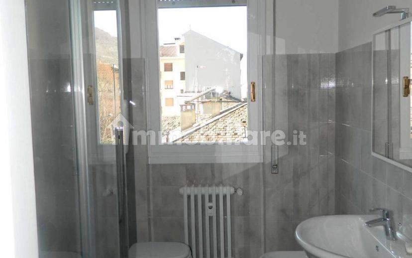 Trilocale via Trieste 88, Centro, Sondrio — foto 3 di 20