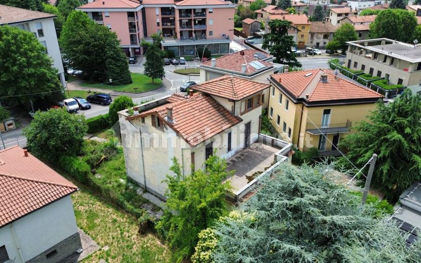 Villa bifamiliare, da ristrutturare, 320 m², Valverde, Bergamo — foto 13 di 18
