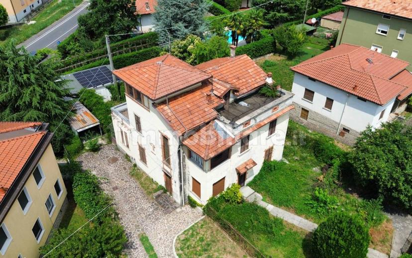 Villa bifamiliare, da ristrutturare, 320 m², Valverde, Bergamo — foto 15 di 18