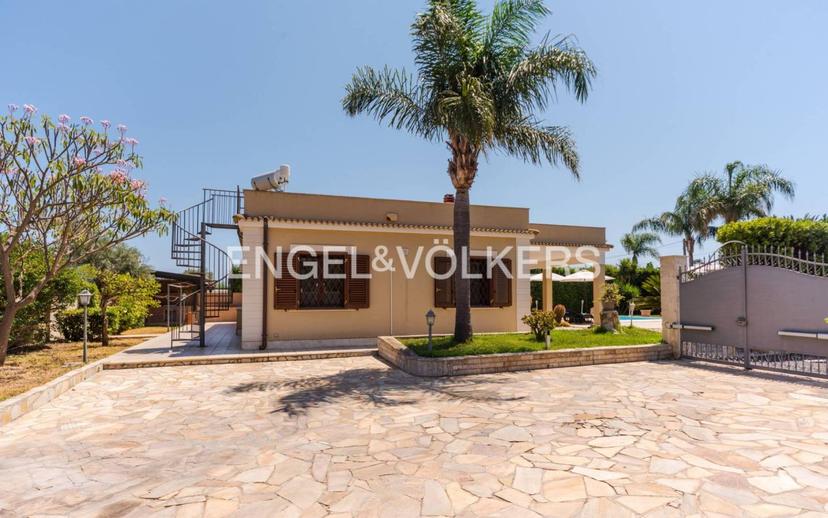 Villa unifamiliare via Lago di Lugano 33, Fontane Bianche, Siracusa — foto 11 di 40