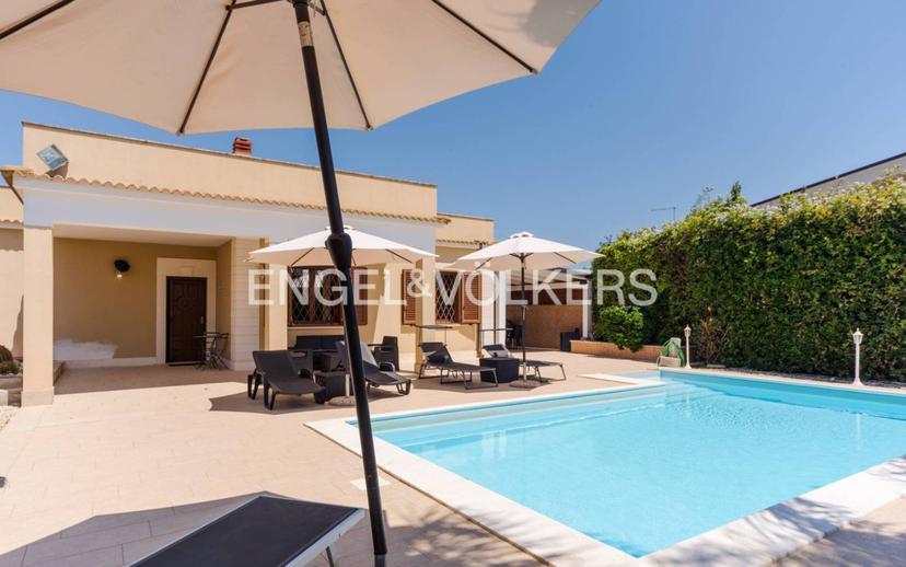 Villa unifamiliare via Lago di Lugano 33, Fontane Bianche, Siracusa — foto 12 di 40