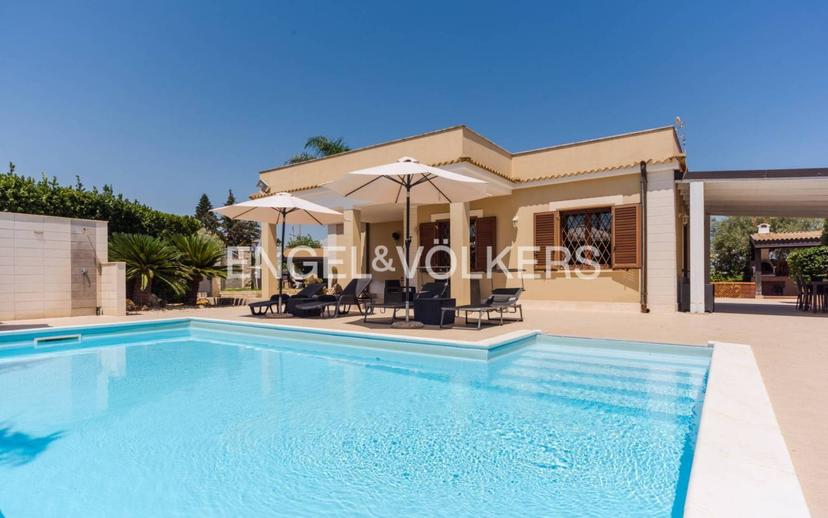 Villa unifamiliare via Lago di Lugano 33, Fontane Bianche, Siracusa — foto 5 di 40