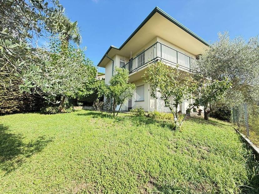 Villa unifamiliare via Don G. Solaro 24, Centro, Airuno — foto 17 di 28