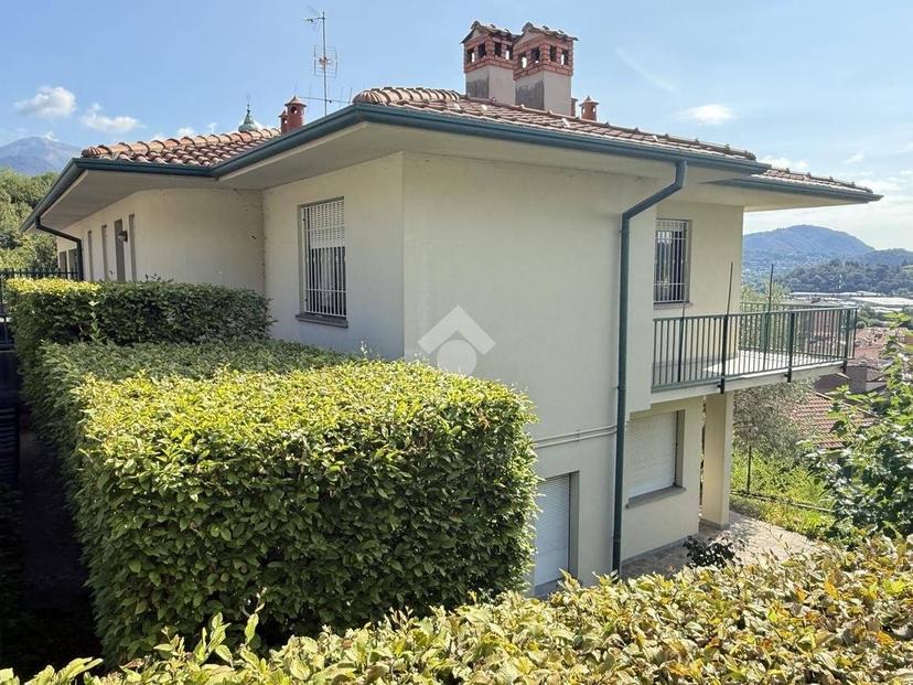 Villa unifamiliare via Don G. Solaro 24, Centro, Airuno — foto 4 di 28
